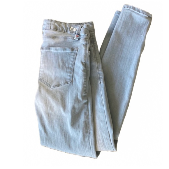 Etienne Marcel light wash denim with red zippers - Picture 2 of 11